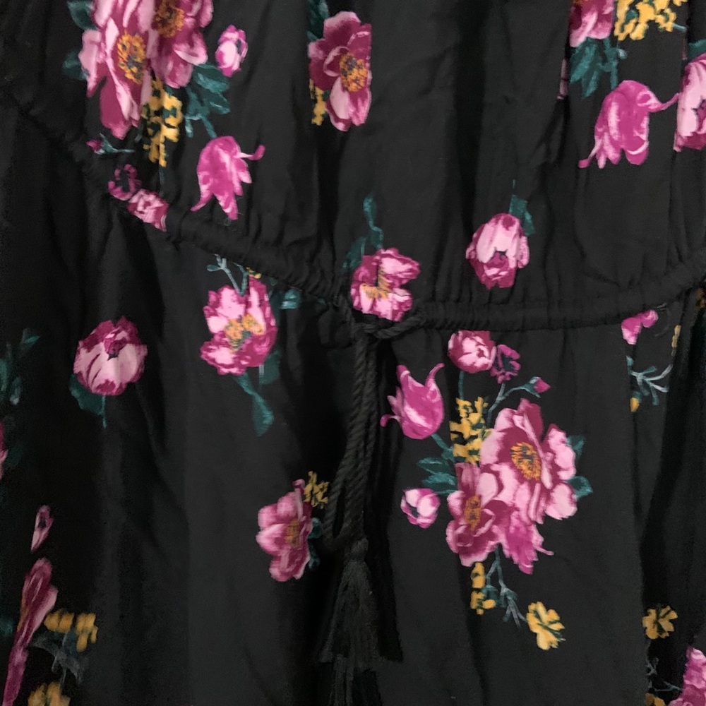 Dress - Picture 5 of 5